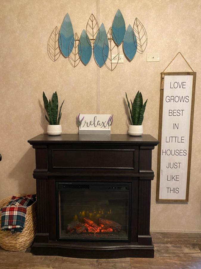 Your Own Cozy Tiny Home Austell Bagian luar foto