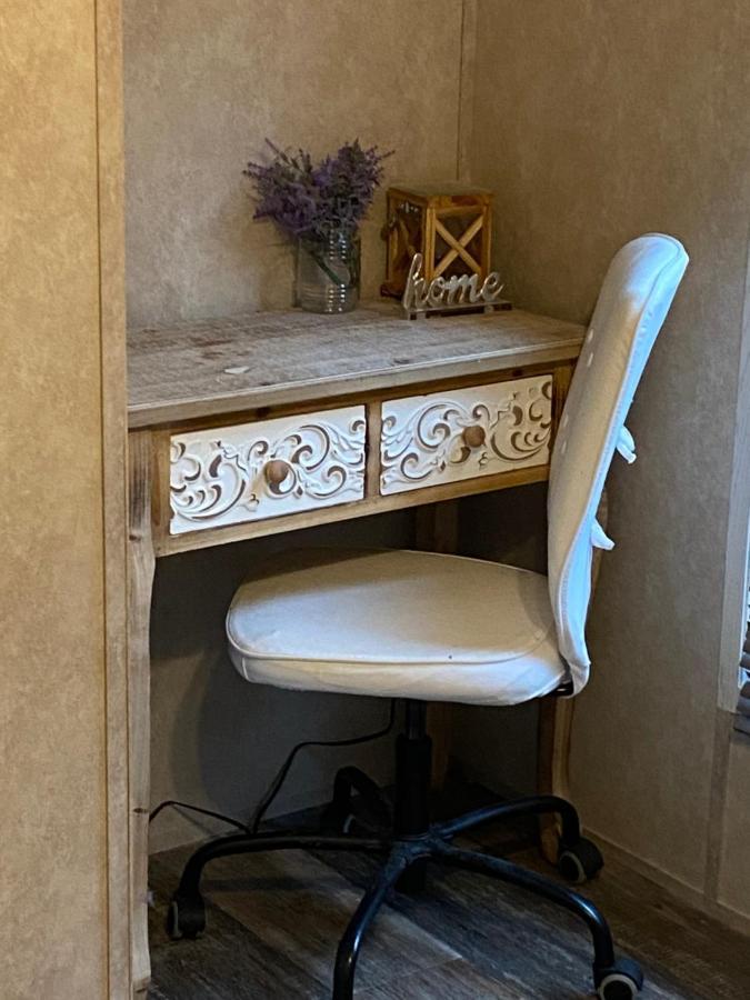 Your Own Cozy Tiny Home Austell Bagian luar foto